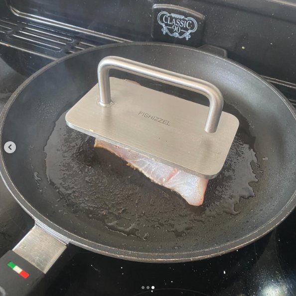 Comparison image of The Fishizzel